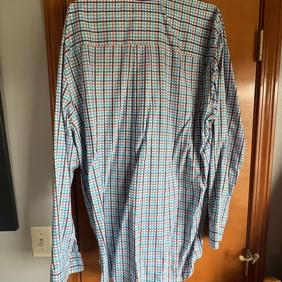 Like new XLT Cutter and Buck long sleeve shirt - Picture 3 of 3